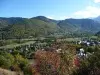 Blick auf das Dorf von der Straße nach La Hourquette