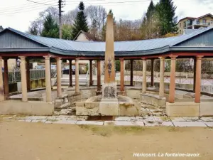 Fontaine-lavoir du Savourot (© Jean Espirat)