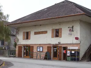 Café-restaurant-bread of Héry-sur-Alby