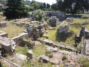 Olbia - Die Ruinen der alten Abtei von St. Peter Almanarre (© J. E)