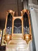 Choir organ of the church (© JE)