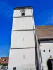 Glockenturm der Kirche St. Leger (© J. E)