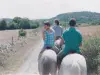 La Couvertoirade に乗って乗馬