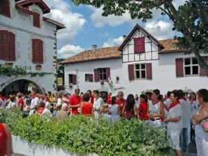 Festivities of La Bastide-Clairence (© P.C)