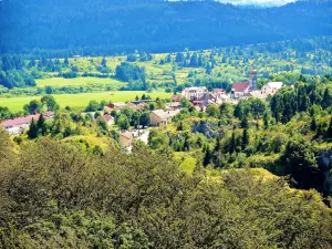 Panorama da aldeia a partir do pico da águia (© Jean Espirat)
