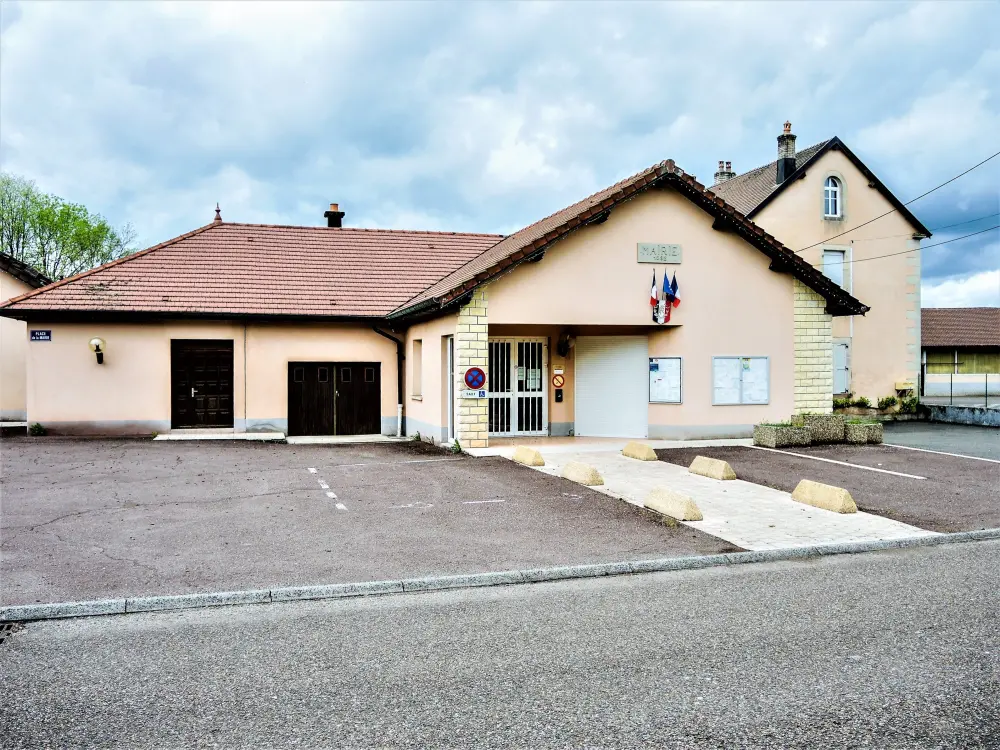 Bilder La NeuvellelèsLure Tourismus, Urlaub & Wochenende