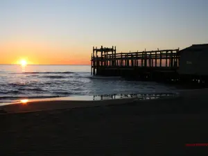 Romantische Sonnenaufgang Rouet Sonne am Strand