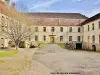 La Roche-Morey - Ancien monastère bénédictin - Propriété privée (© J.E)