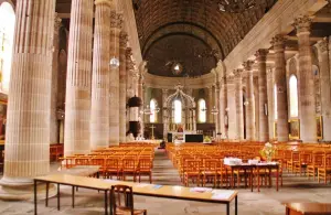 Interieur van de kerk