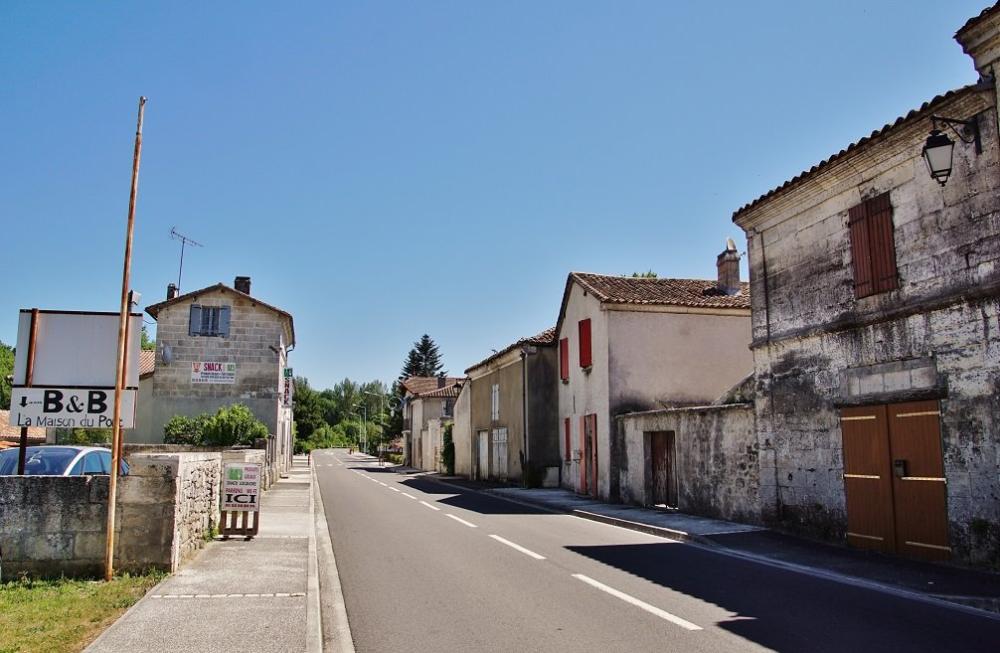 Photos La RochebeaucourtetArgentine Tourisme, Vacances & Weekend