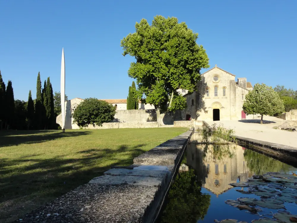 La Roque-d'Anthéron - L'art moderne dans les rues de La Roque et à l'abbaye de Silvacane !