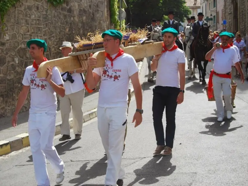 La Roque-d'Anthéron - Parade cherry - Festival Cherry, ogni anno nel mese di giugno