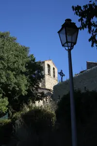 La Roque-sur-Pernes Village