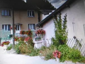 Casa e bei fiori