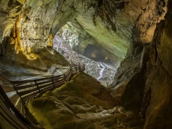 Grottes du Cerdon - Lieu de loisirs à Labalme