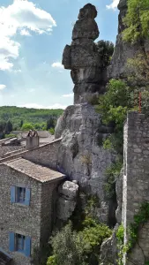 suspended rock