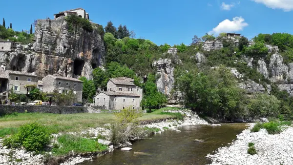 Labeaume village suspended