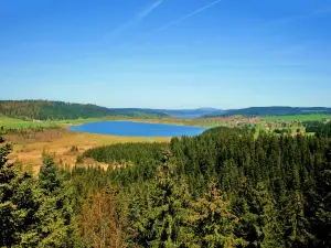 Panorama vom Belvedere der beiden Seen (© Jean Espirat)