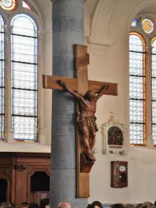 Interior da igreja Saint-Vaast