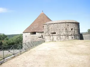 Tours Navarre and Orval (© Jean Espirat)