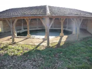 Old laundry at a place called Garaut