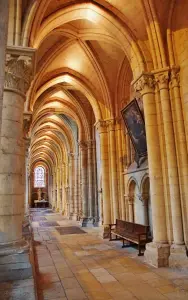 Interior de la catedral