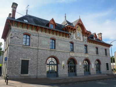 Laval Fuhrer Tourismus Urlaub