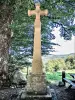Basse du Seux的十字架，靠近Moulure的岩石（© J.E）