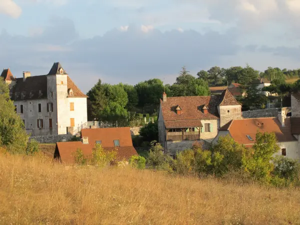 Le Bastit - Guide tourisme, vacances & week-end dans le Lot