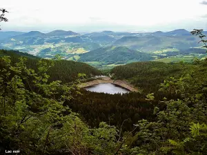 Black Lake seen from the crests trail (© J.E)