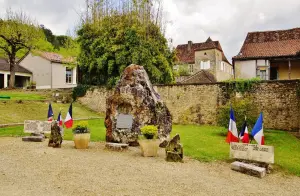 Cadouin - Memorial