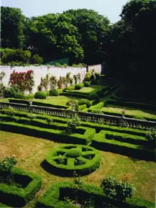 Jardins à la française du pavillon Sully (© Ville du Pecq)