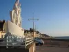 Le Portel - Promenade sur le quai de la Vierge