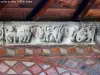 Frieze of the cloister (© J.E)