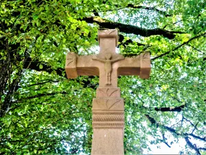 Detail of the cross of Basse du Seux (© JE)