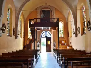 Binnen in de kerk