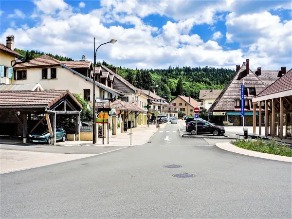 Les Hôpitaux-Neufs - 観光、ヴァカンス、週末のガイドのドゥー県