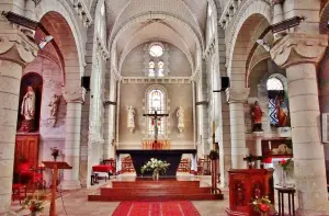 Het interieur van de Sainte-Madeleine kerk