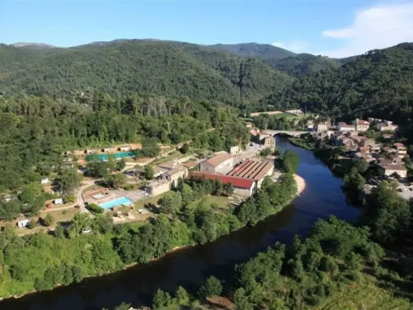 Les Ollières-sur-Eyrieux - Führer für Tourismus, Urlaub & Wochenende in der Ardèche