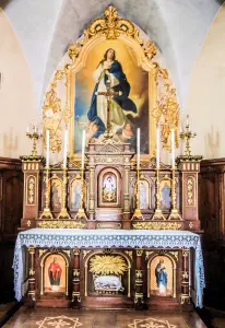 Altarpiece of the church (© J.E)