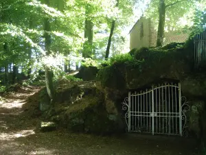 Chapel of the Potelais in Coglès