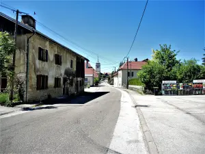 Grande rue de Nods, view to the northwest (© JE)