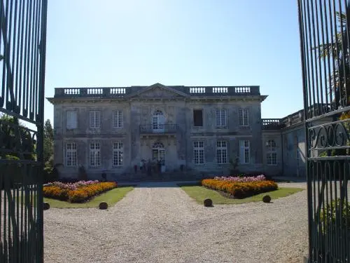 Château de Pierre-Levée - Monument aux Sables-d'Olonne