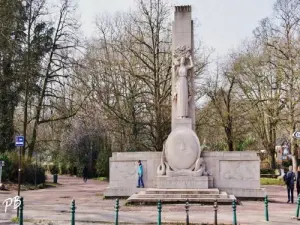 Monumento - Bois de Boulogne