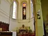 Dentro de la iglesia de Nuestra Señora de Lourdes