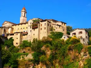 Lucéram, con vistas a la Baous