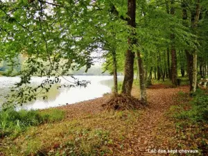 Lago dei sette cavalli (© JE)