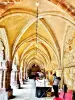 Déambulatoire Sud de l'ancien cloître (© Jean Espirat)