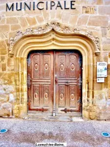 Particolare della porta della biblioteca (© Jean Espirat)