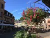 Lyons-la-Forêt, outdoor cafes and restaurants